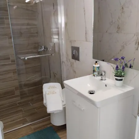 Luxury Victoria, Villa Nea Iraklitsa