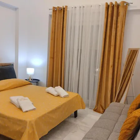 Luxury Victoria, * Nea Iraklitsa