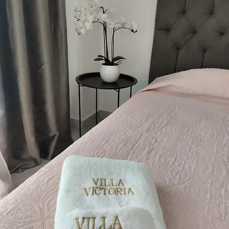 Luxury Victoria, Villa Nea Iraklitsa